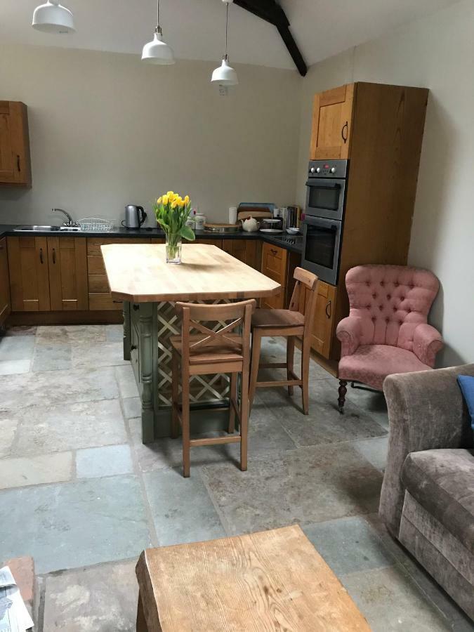Tracey'S Farmhouse Cottage Belfast Exteriör bild