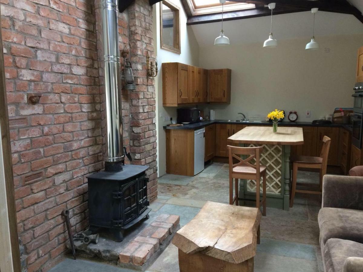 Tracey'S Farmhouse Cottage Belfast Exteriör bild