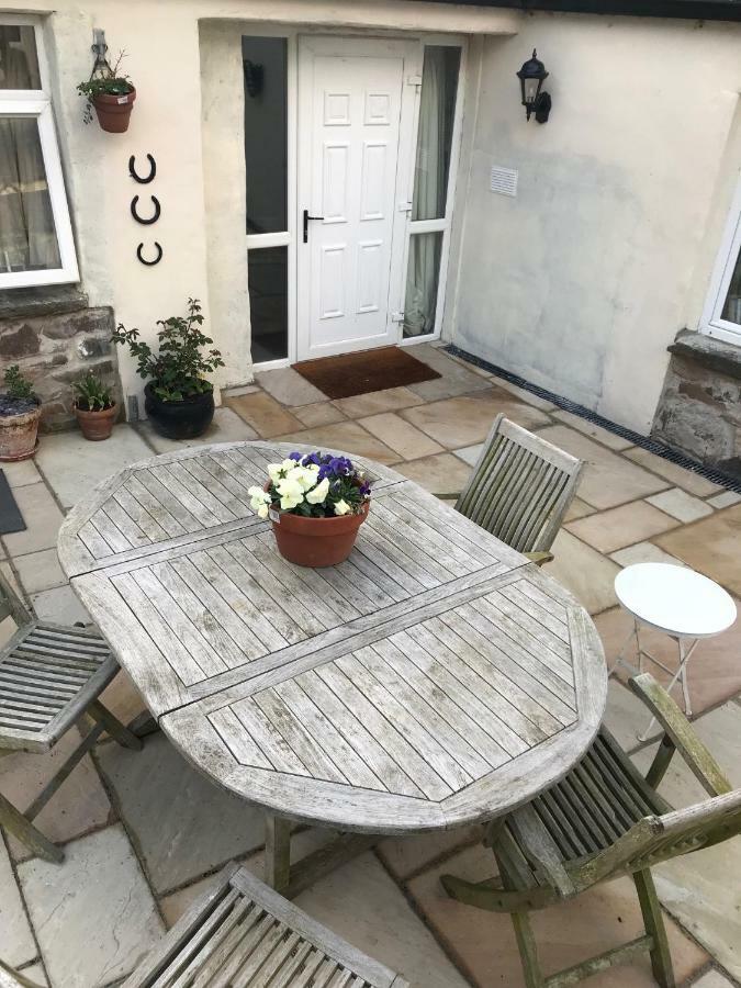 Tracey'S Farmhouse Cottage Belfast Exteriör bild